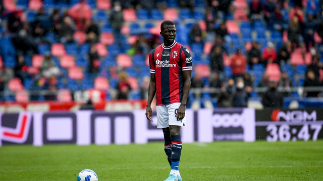 Photo LiveMedia/Ettore Griffoni
Bologna, Italy, April 24, 2022, italian soccer Serie A match
Bologna FC vs Udinese Calcio
Image shows:
Bologna's Musa Barrow at free kick
LiveMedia - World Copyright