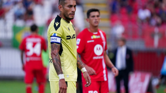 Photo LiveMedia/Luca Rossini
Monza, Italy, August 26, 2022, italian soccer Serie A match
AC Monza vs Udinese Calcio
Image shows:
Roberto Pereyra (Udinese Calcio)
LiveMedia - World Copyright