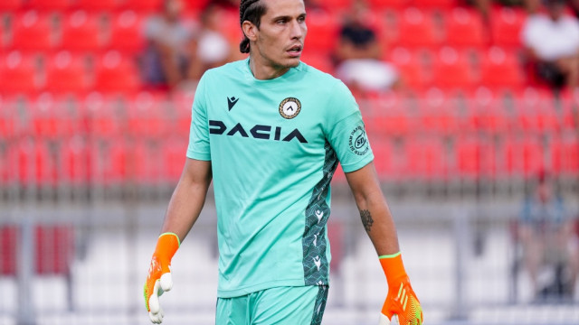 Photo LiveMedia/Luca Rossini
Monza, Italy, August 26, 2022, italian soccer Serie A match
AC Monza vs Udinese Calcio
Image shows:
Marco Silvestri (Udinese Calcio)
LiveMedia - World Copyright