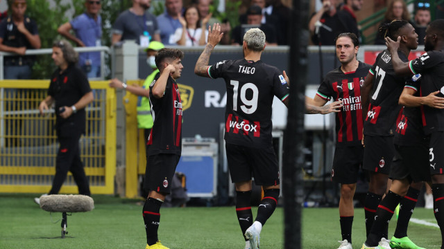 Photo LiveMedia/Fabrizio Carabelli
Milan, Italy, August 13, 2022, italian soccer Serie A match
AC Milan vs Udinese Calcio
Image shows:
Brahim Diaz of AC Milan celebrates with his team mates after scoring a goal during the Serie A 2022/23 football match between AC Milan and Udinese Calcio at Giuseppe Meazza Stadium, Milan, Italy on August 13, 2022
LiveMedia - World Copyright