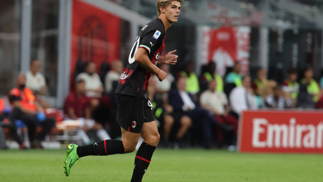 Photo LiveMedia/Fabrizio Carabelli
Milan, Italy, August 13, 2022, italian soccer Serie A match
AC Milan vs Udinese Calcio
Image shows:
Charles De Ketelaere of AC Milan in action during the Serie A 2022/23 football match between AC Milan and Udinese Calcio at Giuseppe Meazza Stadium, Milan, Italy on August 13, 2022
LiveMedia - World Copyright
