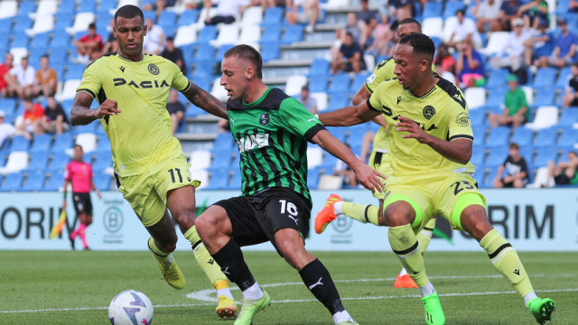 Photo LiveMedia/Luca Amedeo Bizzarri
Reggio Emilia, Italy, September 11, 2022, italian soccer Serie A match
US Sassuolo vs Udinese Calcio
Image shows:
Davide Frattesi (US Sassuolo)
LiveMedia - World Copyright