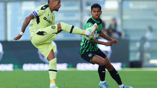 Photo LiveMedia/Luca Amedeo Bizzarri
Reggio Emilia, Italy, September 11, 2022, italian soccer Serie A match
US Sassuolo vs Udinese Calcio
Image shows:
Roberto Pereyra (Udinese Calcio)
LiveMedia - World Copyright