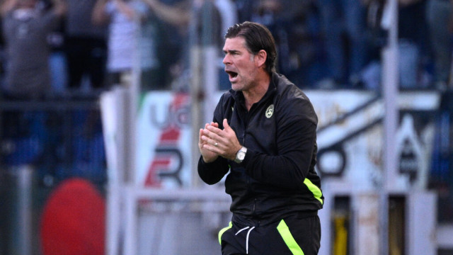 Photo LiveMedia/Fabrizio Corradetti
Rome, Italy, October 16, 2022, italian soccer Serie A match
SS Lazio vs Udinese Calcio
Image shows:
Andrea Sottil coach of Udinese Calcio during the Italian Football Championship League A 2022/2023 match between SS Lazio vs Udinese Calcio at the Olimpic Stadium in Rome on 16 October 2022.
LiveMedia - World Copyright