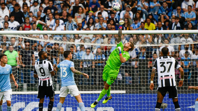 Photo LiveMedia/Fabrizio Corradetti
Rome, Italy, October 16, 2022, italian soccer Serie A match
SS Lazio vs Udinese Calcio
Image shows:
Ivan Provedel (SS Lazio) during the Italian Football Championship League A 2022/2023 match between SS Lazio vs Udinese Calcio at the Olimpic Stadium in Rome on 16 October 2022.
LiveMedia - World Copyright