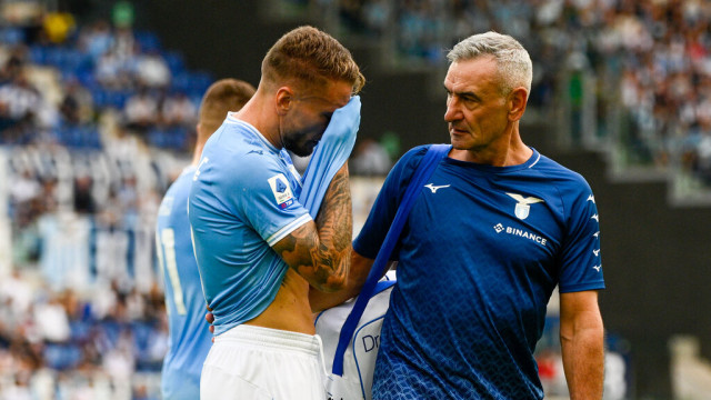 Photo LiveMedia/Fabrizio Corradetti
Rome, Italy, October 16, 2022, italian soccer Serie A match
SS Lazio vs Udinese Calcio
Image shows:
injury of Ciro Immobile (SS Lazio) during the Italian Football Championship League A 2022/2023 match between SS Lazio vs Udinese Calcio at the Olimpic Stadium in Rome on 16 October 2022.
LiveMedia - World Copyright