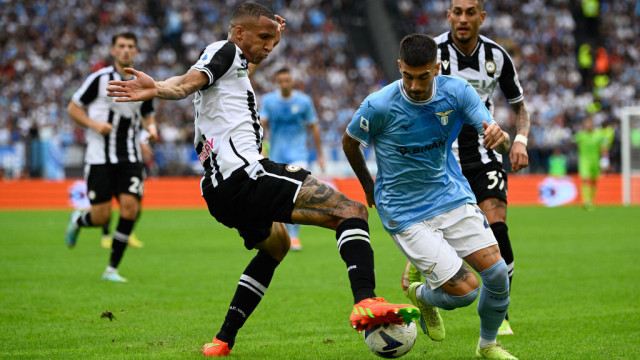 Photo LiveMedia/Fabrizio Corradetti
Rome, Italy, October 16, 2022, italian soccer Serie A match
SS Lazio vs Udinese Calcio
Image shows:
Rodrigo Becao (Udinese Calcio) Mattia Zaccagni (SS Lazio) during the Italian Football Championship League A 2022/2023 match between SS Lazio vs Udinese Calcio at the Olimpic Stadium in Rome on 16 October 2022.
LiveMedia - World Copyright