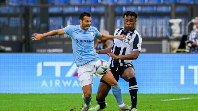 Photo LiveMedia/Fabrizio Corradetti
Rome, Italy, October 16, 2022, italian soccer Serie A match
SS Lazio vs Udinese Calcio
Image shows:
Pedro (SS Lazio) Destiny Udogie (Udinese Calcio) during the Italian Football Championship League A 2022/2023 match between SS Lazio vs Udinese Calcio at the Olimpic Stadium in Rome on 16 October 2022.
LiveMedia - World Copyright