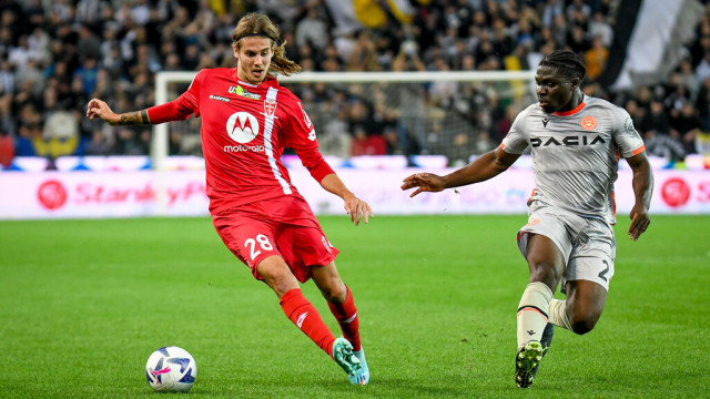 Photo LiveMedia/Ettore Griffoni
Udine, Italy, October 19, 2022, Italian football Coppa Italia match
Udinese Calcio vs AC Monza
Image shows:
Monza's Andrea Colpani in action against Udinese's Ebosele Festy
LiveMedia - World Copyright