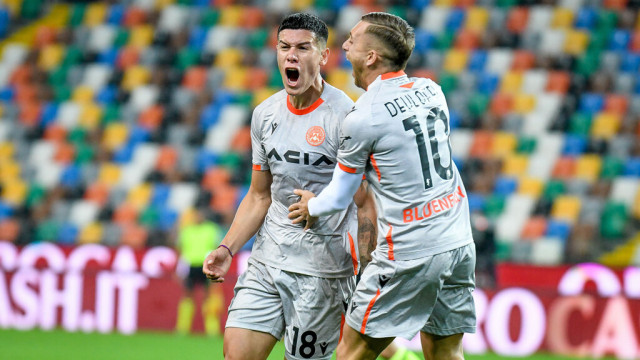Photo LiveMedia/Ettore Griffoni
Udine, Italy, October 19, 2022, Italian football Coppa Italia match
Udinese Calcio vs AC Monza
Image shows:
Udinese's Nehuen Perez celebrates after scoring a goal with Udinese's Gerard Deulofeu
LiveMedia - World Copyright