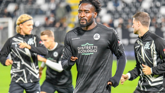 Photo LiveMedia/Cucco Ricucchi
La Spezia, Italy, November 08, 2022, italian soccer Serie A match
Spezia Calcio vs Udinese Calcio
Image shows:
Spezia's M'Bala Nzola
LiveMedia - World Copyright