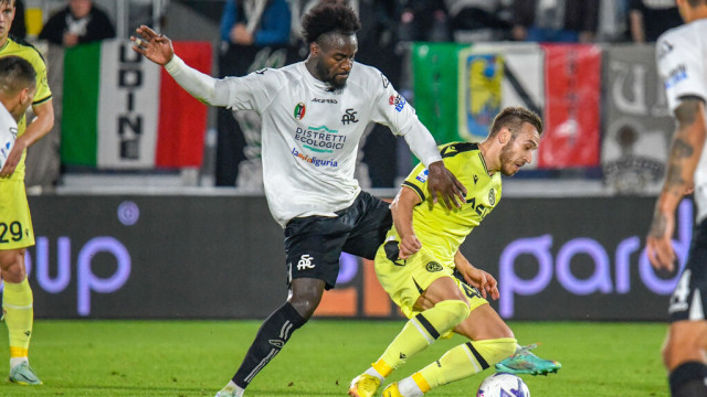 Photo LiveMedia/Cucco Ricucchi
La Spezia, Italy, November 08, 2022, italian soccer Serie A match
Spezia Calcio vs Udinese Calcio
Image shows:
Spezia's M'Bala Nzola
LiveMedia - World Copyright